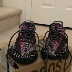 Yeezy Boost 350 V2